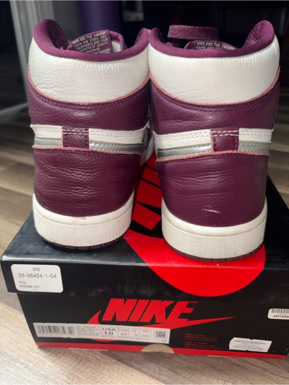 Men’s Nike Air Jordan 1 High Bordeaux trainer Size 10 Burgundy Silver Maroon - Picture 4 of 8